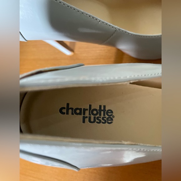 NWOT Charlotte Russe light gray platform heels, size 8 - Picture 6 of 7